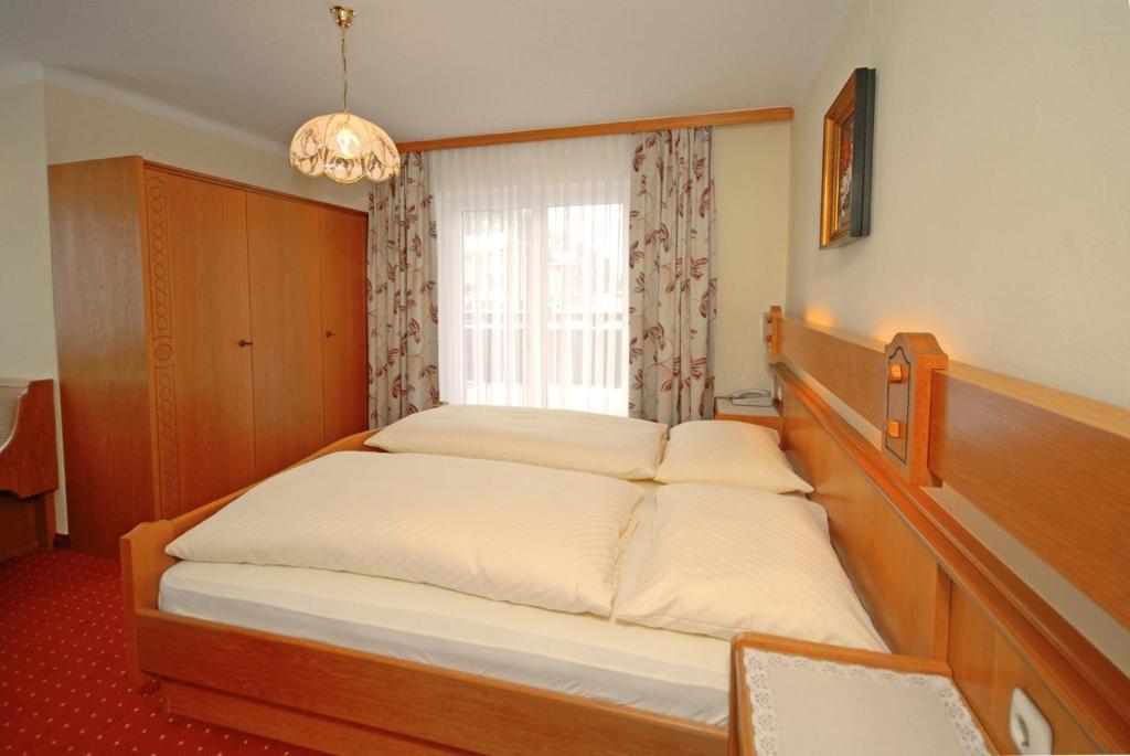 Pension Riedlsperger Saalbach-Hinterglemm Phòng bức ảnh