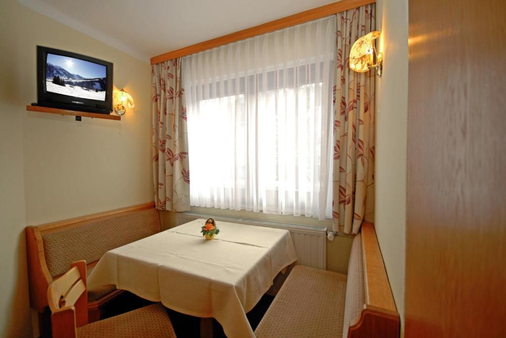 Pension Riedlsperger Saalbach-Hinterglemm Phòng bức ảnh
